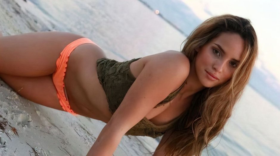 Adria Archona is hot
