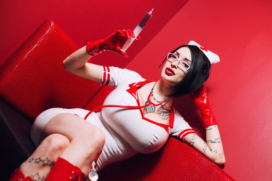 Fetish model Ariane saint-amour