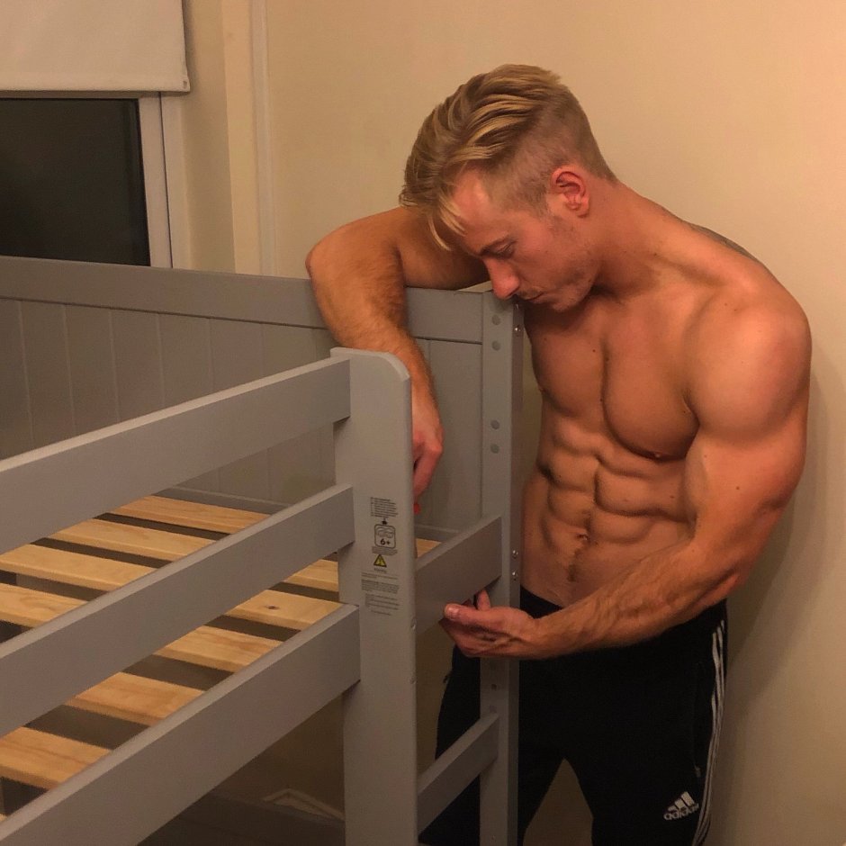 Kriss Kiss Teen Deepthroat Big Cock and Cum on Face