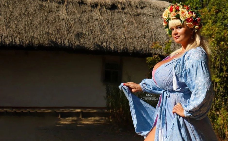 Model plus saz Mila Kuznetsova
