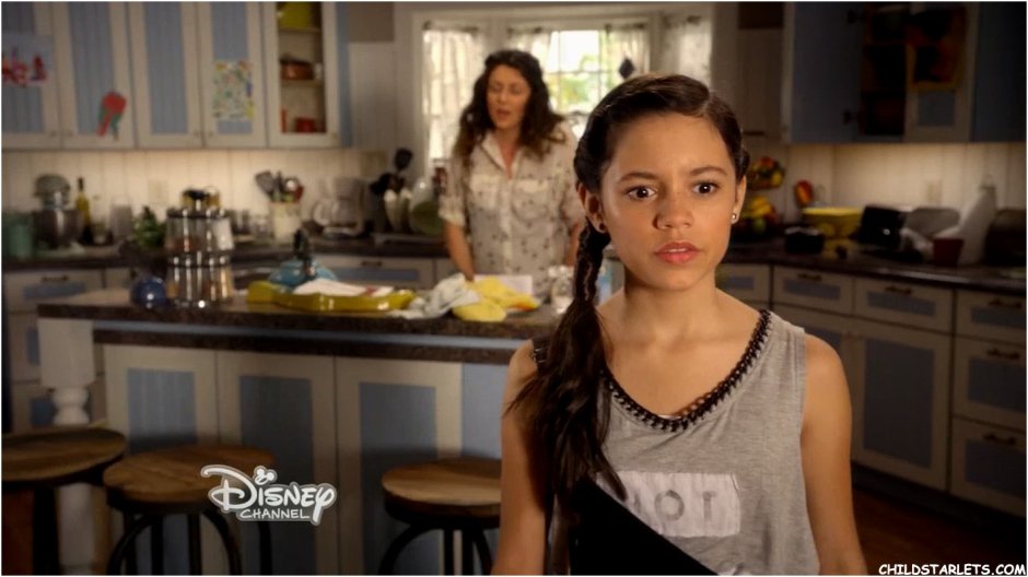 Jenna Ortega Nanny 2