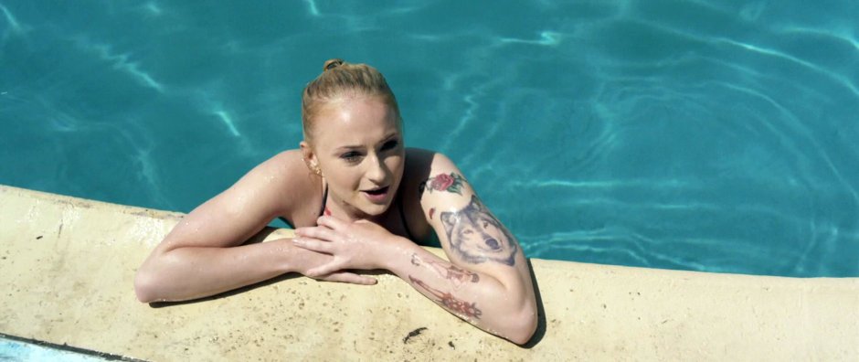 Sofia Turner Gif