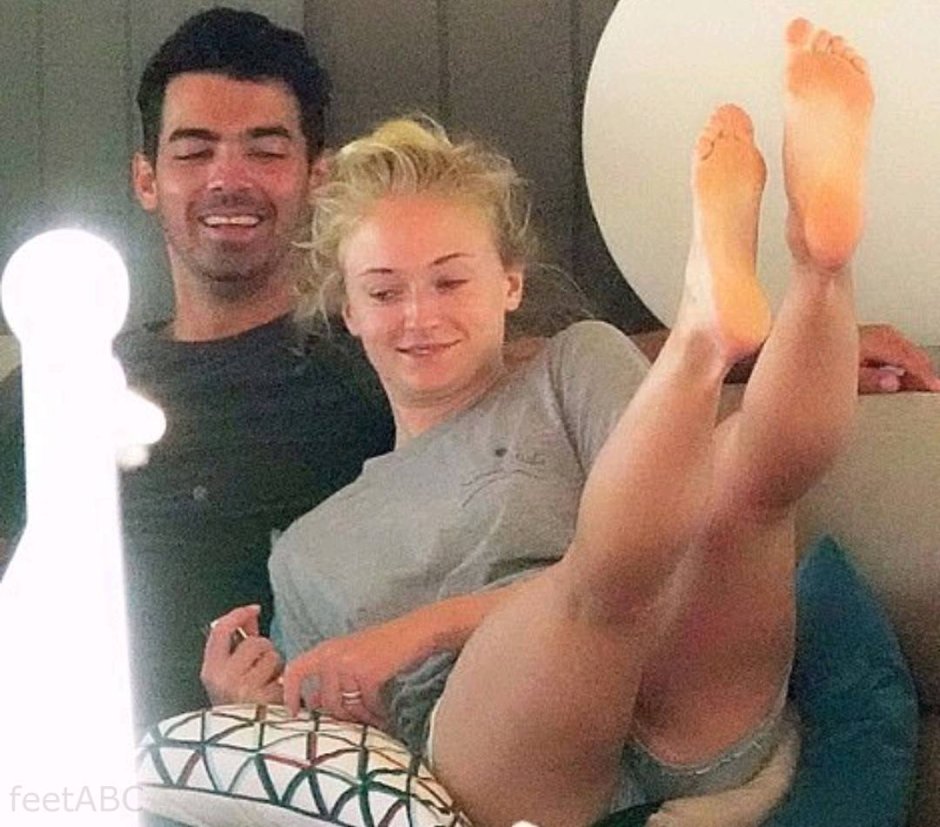 Sofia Turner in underwear