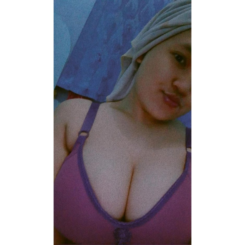 Tante2 Girang