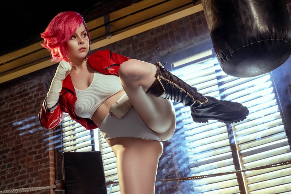 Helly Valentine (Helly Valentine)