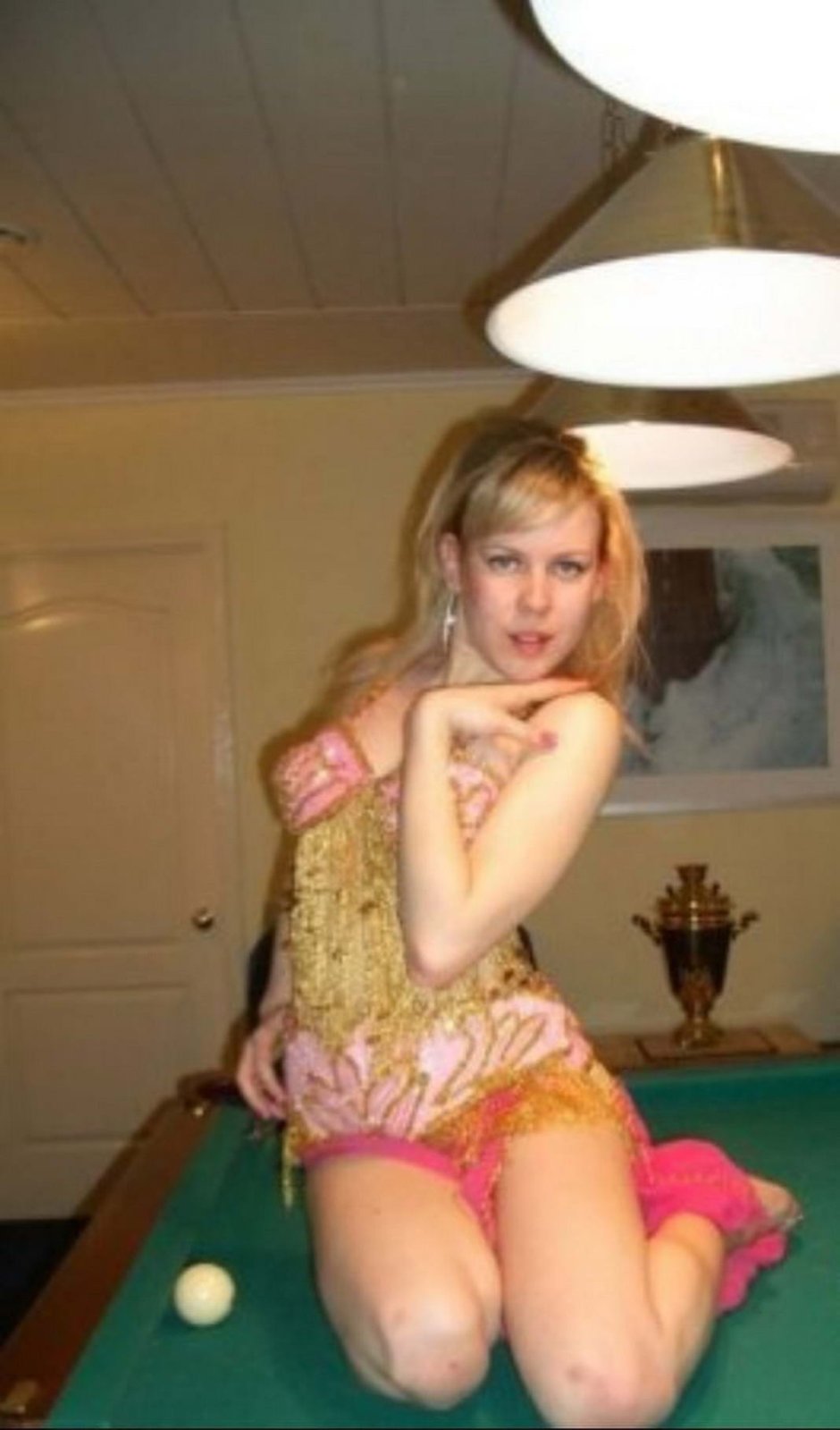 Scandalous home photos