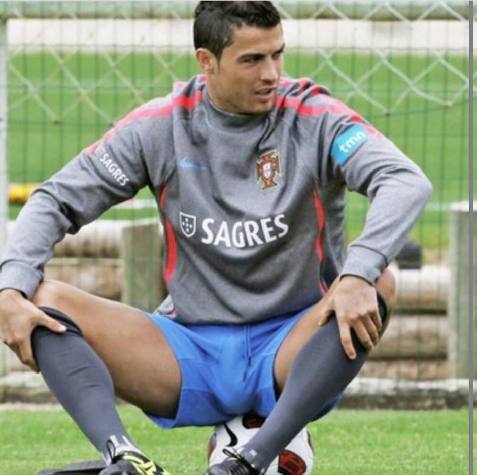 Naked Neymar without panties