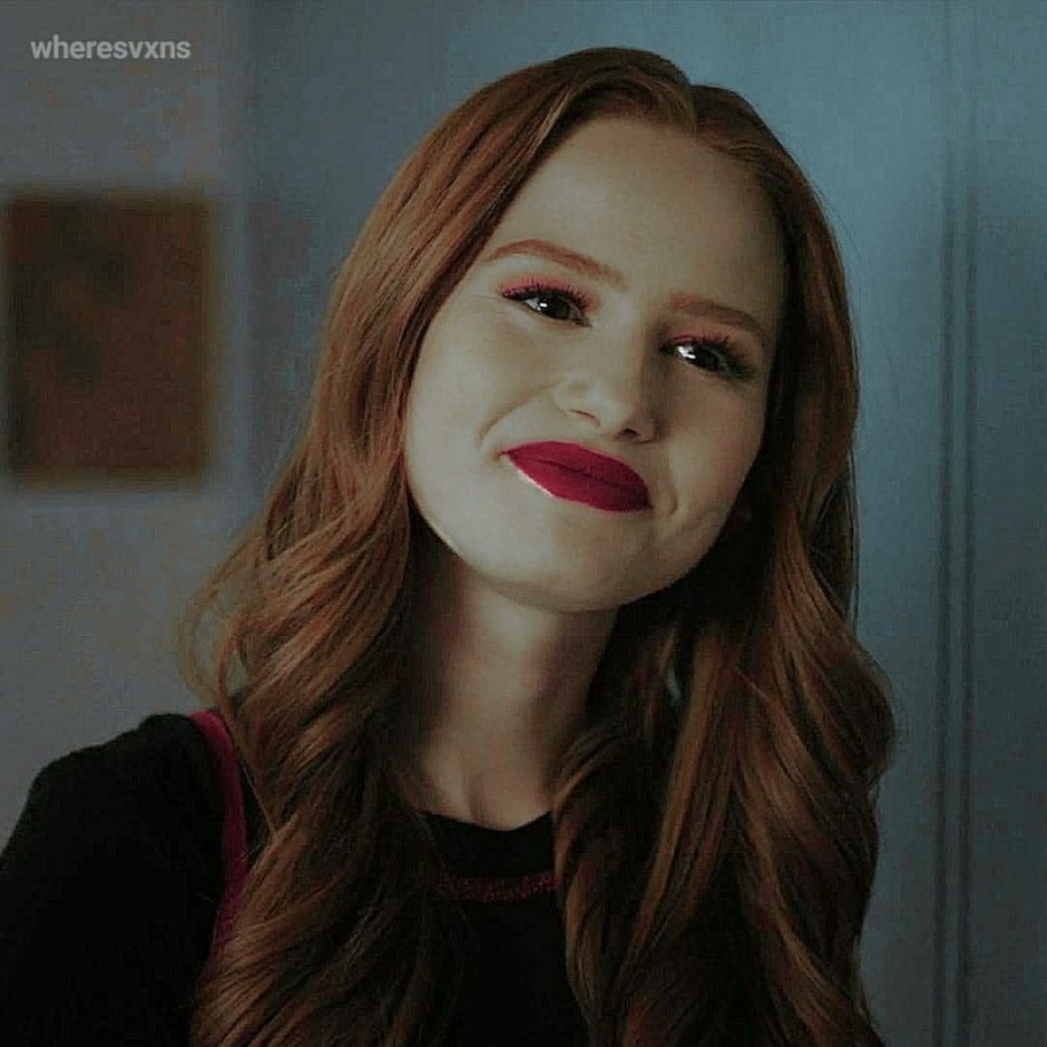 Cheryl Blossom in jeans