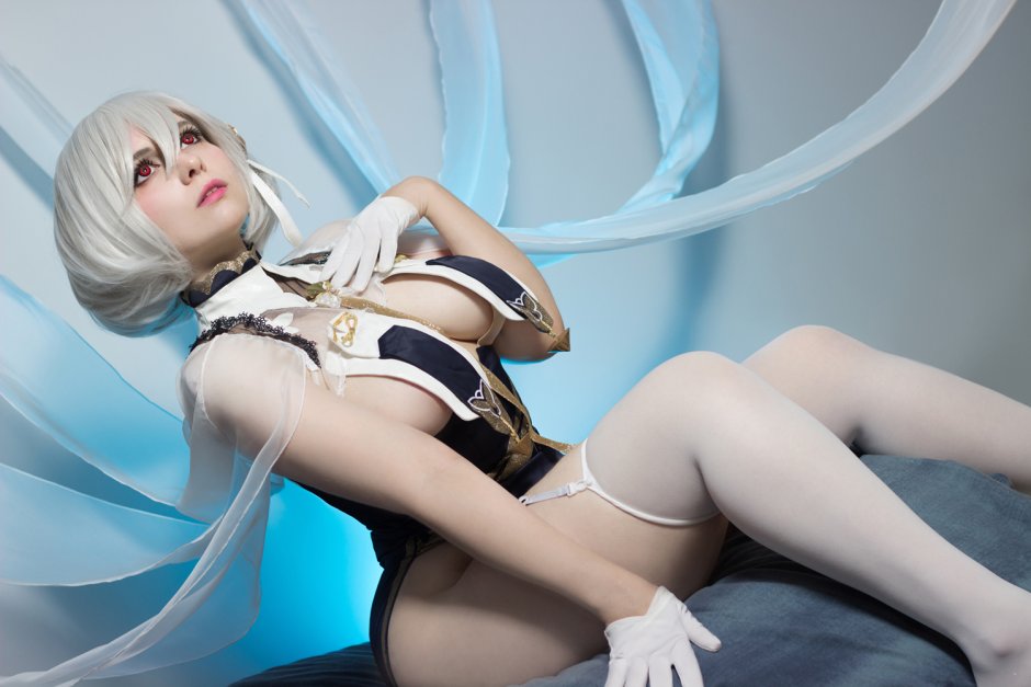 Cosplay Genshin Impact Yae Miko