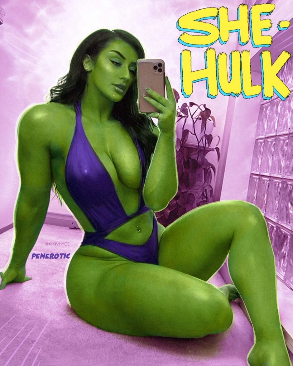 Ero cosplay woman Hulk