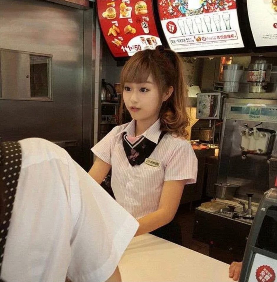 Ronald McDonald Girl cosplay