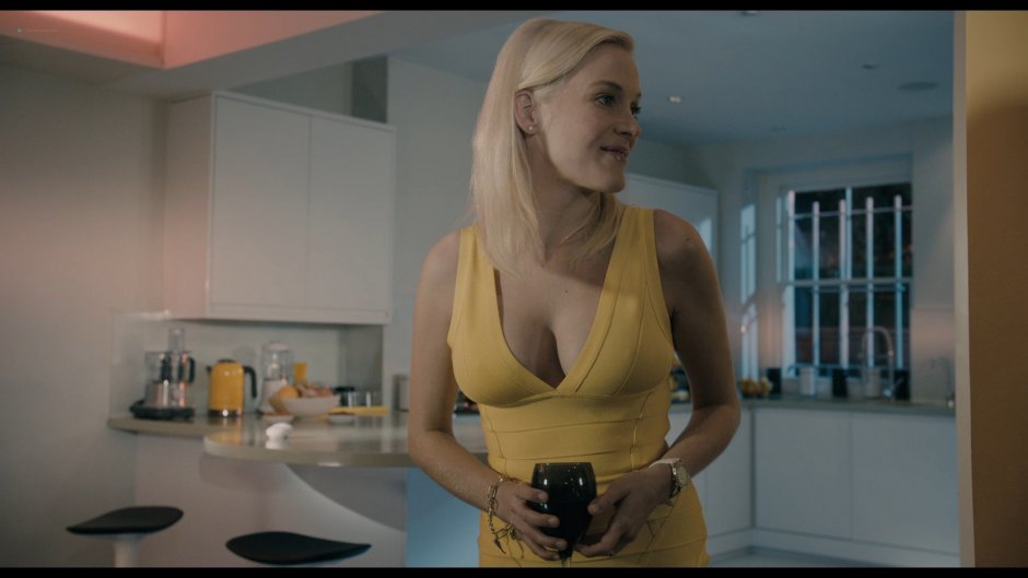 Laura Birn films with her participation