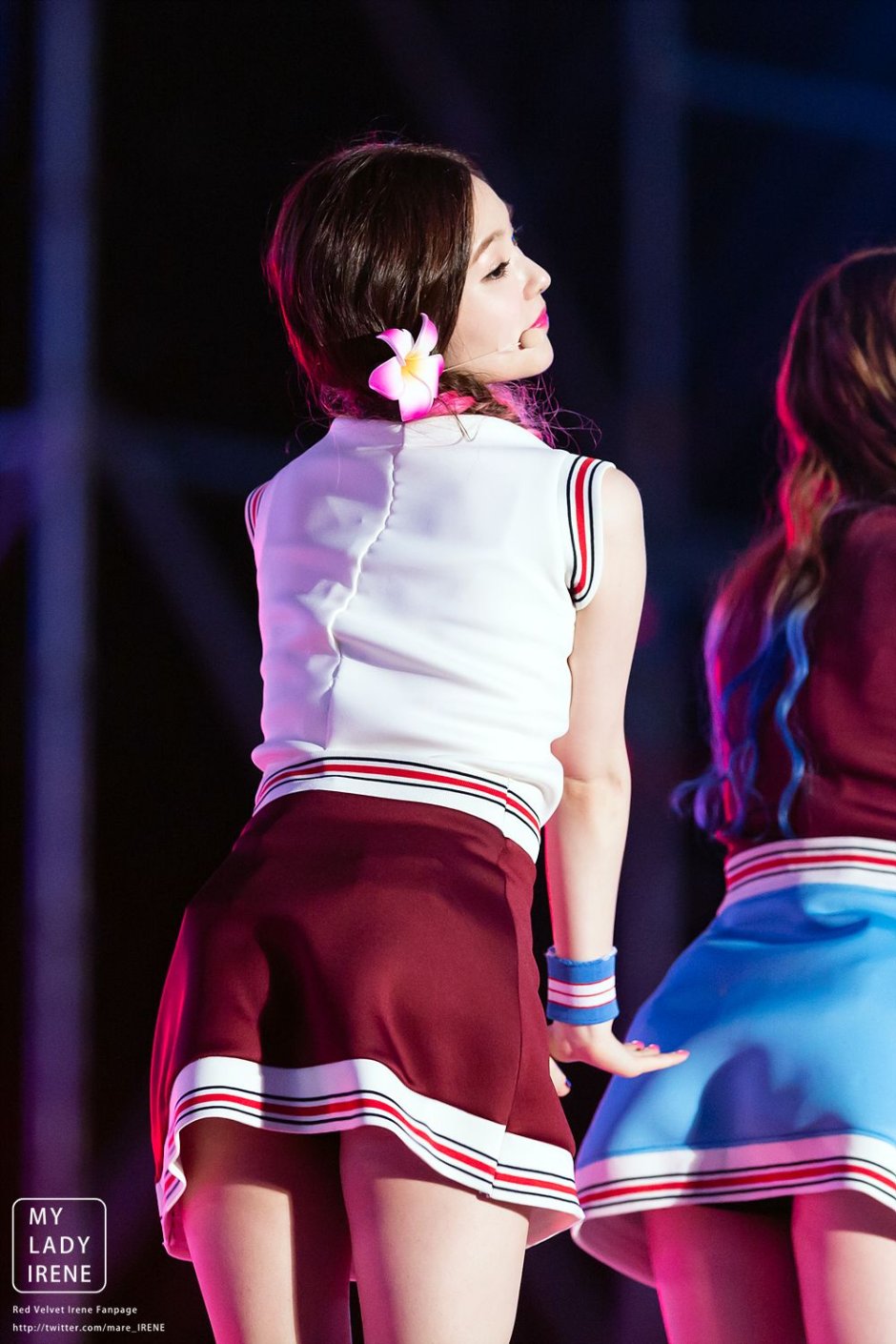 Joy Red Velvet naked