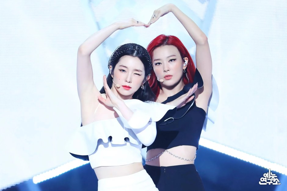 Irene Red Velvet Legs