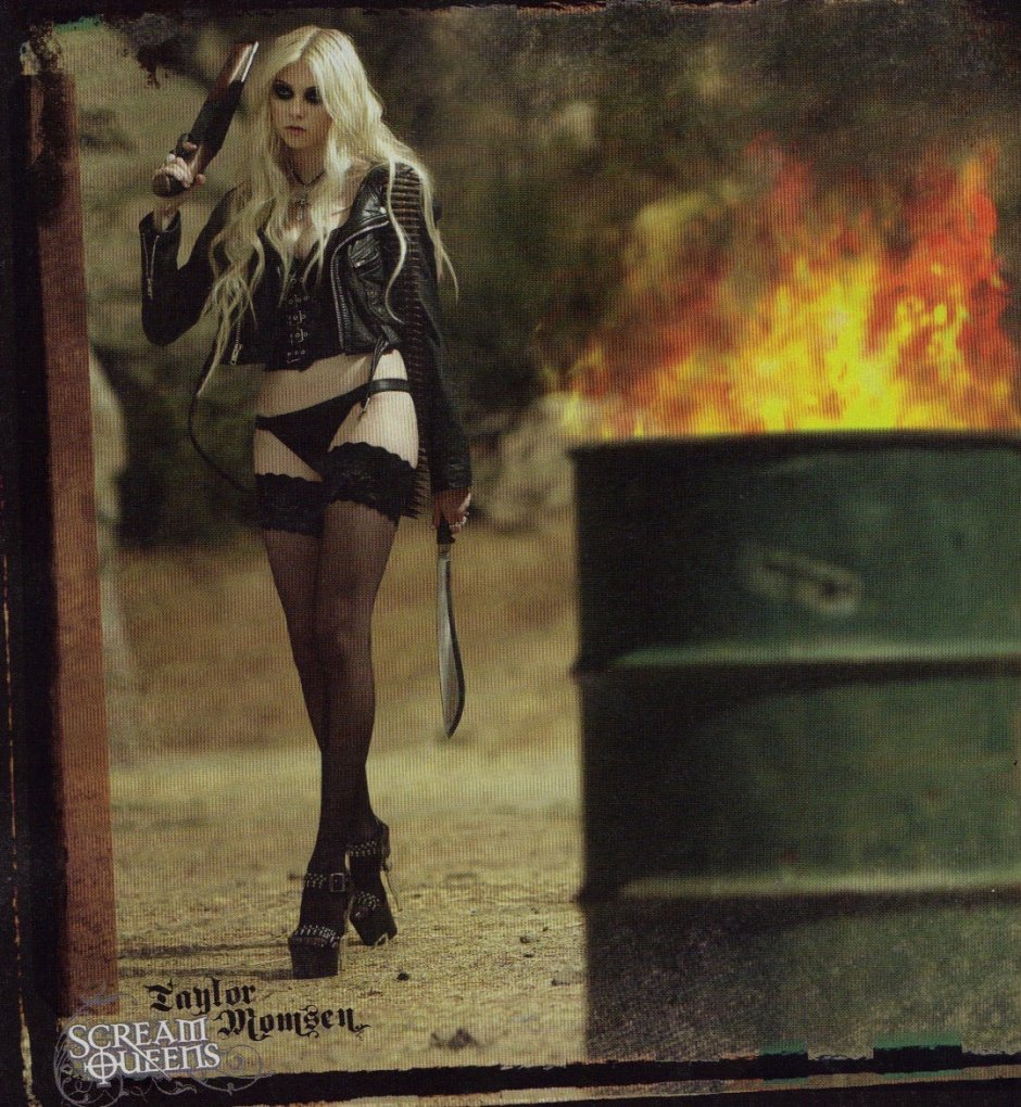 Taylor Momsen photo 2022