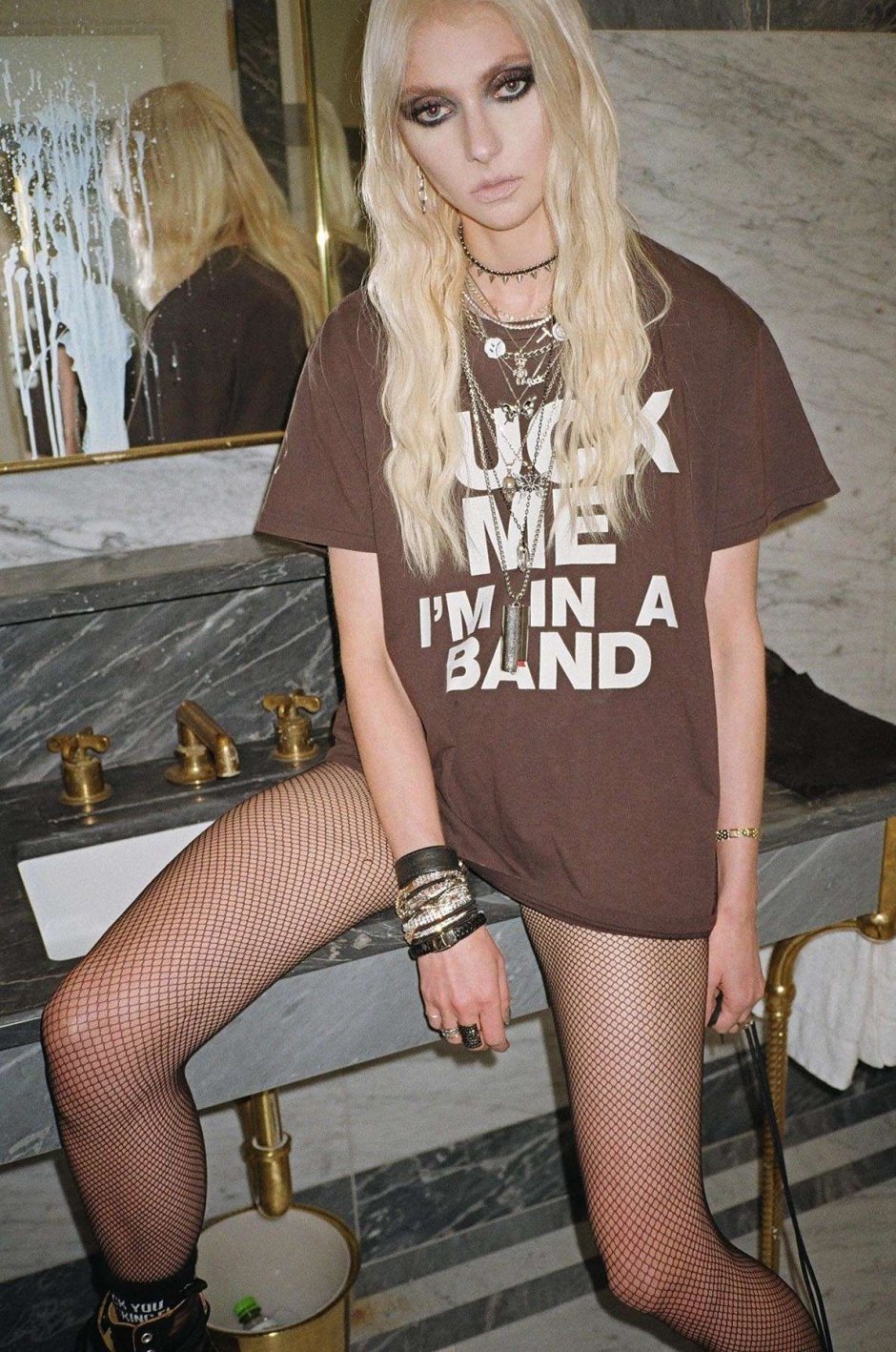 Taylor Momsen 2011 in a red dress
