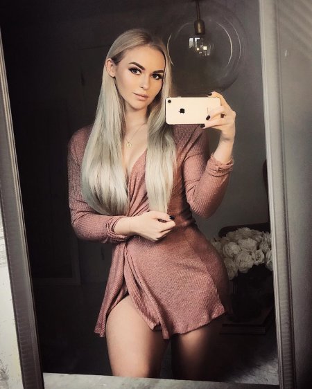 Anna Nystrom 2019 selfie