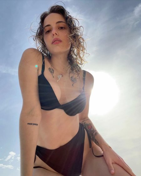 Nicole Koulen onlyfans