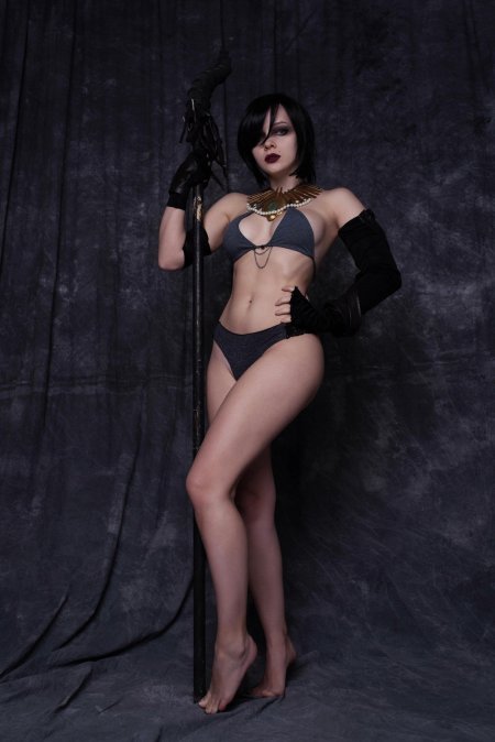 Evenink -  topless on of Feed  @evenink2