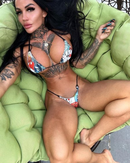 Katya Grasova fitness plum