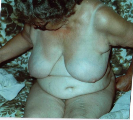 Old naked women retro