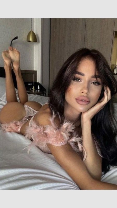 Darina vveryss Falello