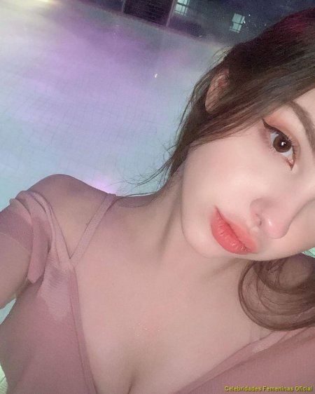 Elina Karimova South Korea