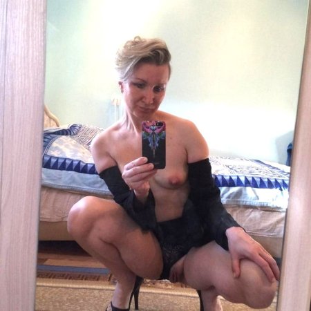 Erotic selfies of mature