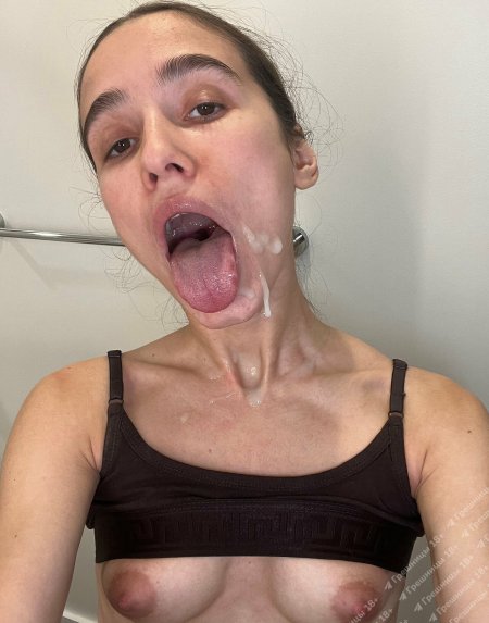 Erika Clark cumselfies