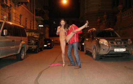 Julia Spain Limo naked car exhibition