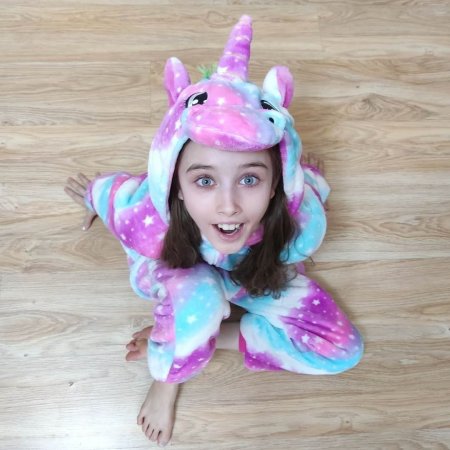 Milanka kudel in a Bikini