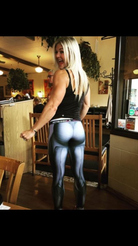 Brooke Ence bodybuilding