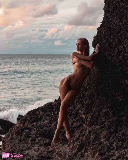 Photo naked Olya Abramovich