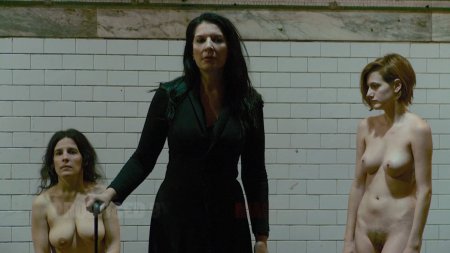 Marina Abramovich experiment