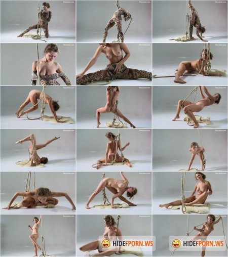 Naked gymnast Anka Murdoch