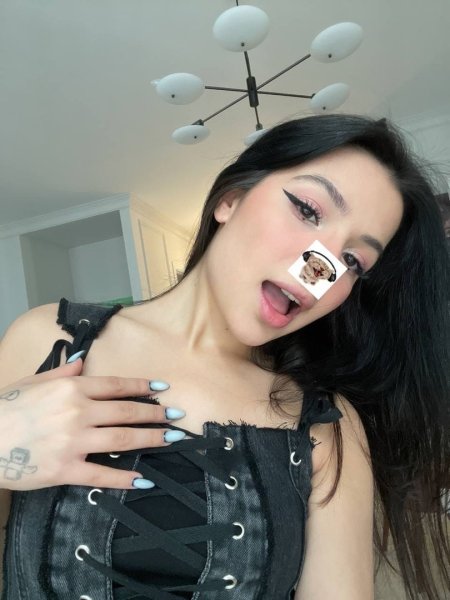 Amina tenderlibae makeup