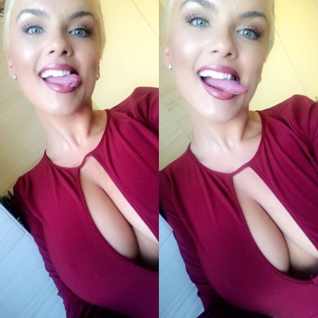Amy Elizabeth Jackson breasts