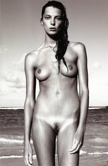 Christy Turlington naked