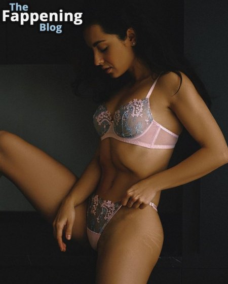 Maria Udaltsova nude model