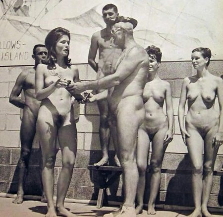 Family naturism retro