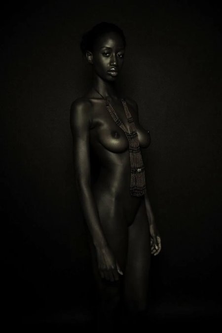 Dark girls naked