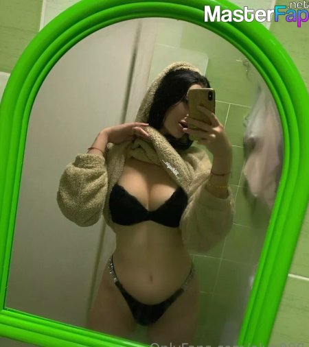 Roksana Holodova leak