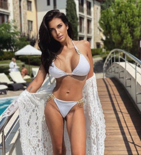 Deana Yordanova nued