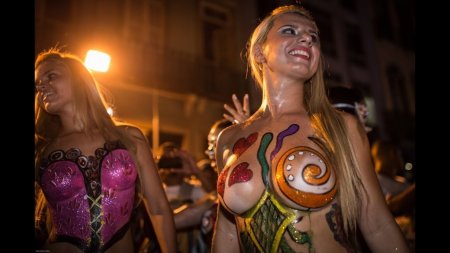 Rio de Janeiro Carnival tits
