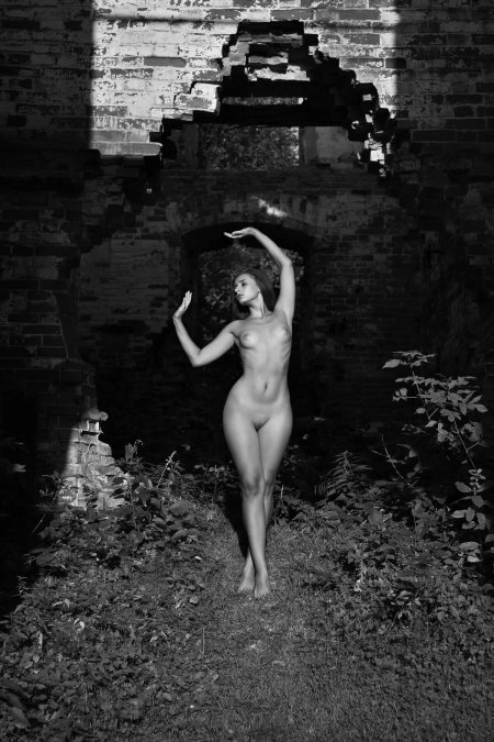 Naked girls from darkrooms