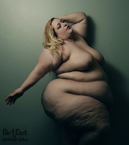 Vivienne Blanche bbw model