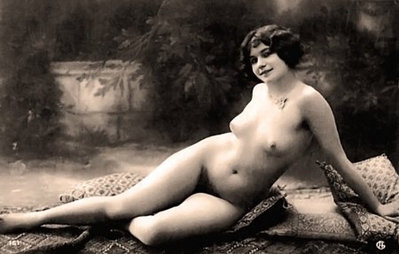 Retro rare naked women
