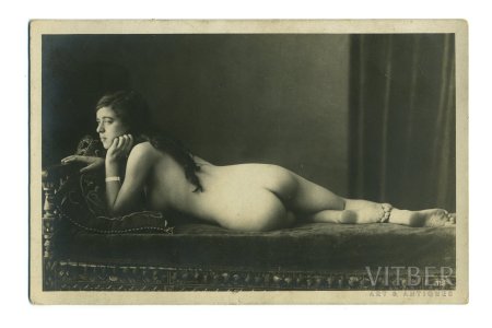 Nudity in history the 1800s