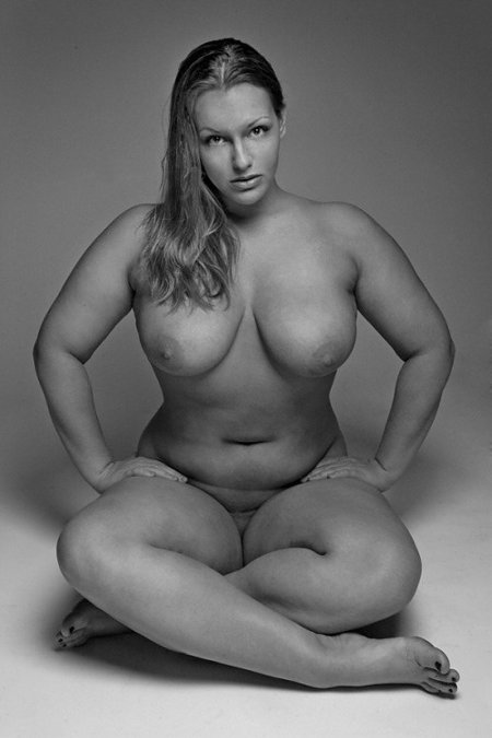 Victoria Dzhanashvili plus size model nude