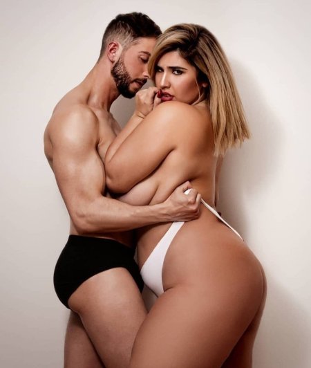 Natalia Lozano Plus-Size nude model